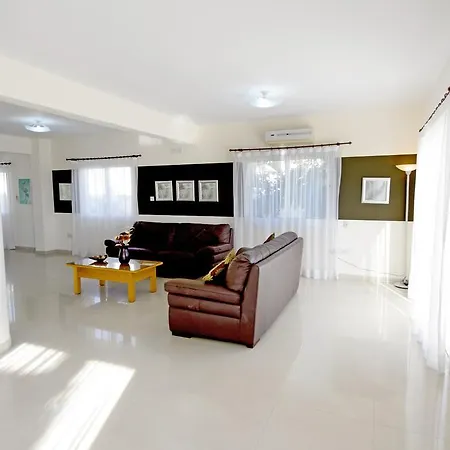 Hara Nissi Beach Villas