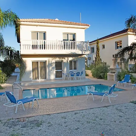 Hara Nissi Beach Villas * Ayia Napa