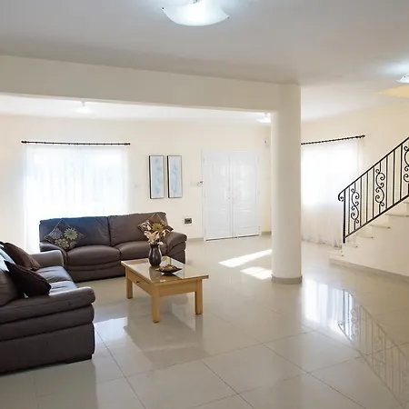 Hara Nissi Beach Villas Villa